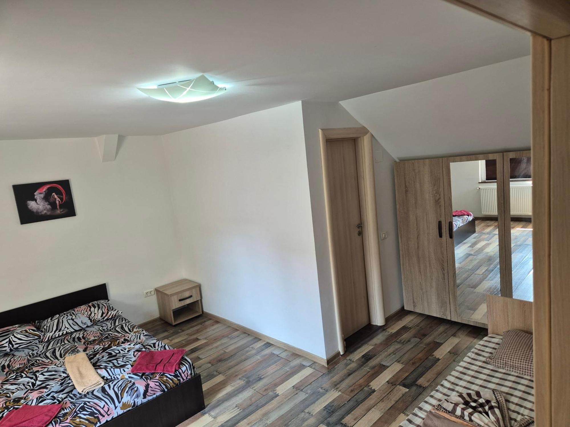 Apartamente De Inchiriat Lucky House Braşov Eksteriør billede