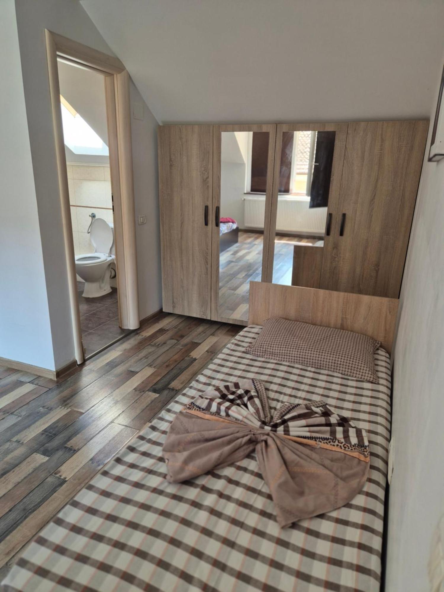 Apartamente De Inchiriat Lucky House Braşov Eksteriør billede