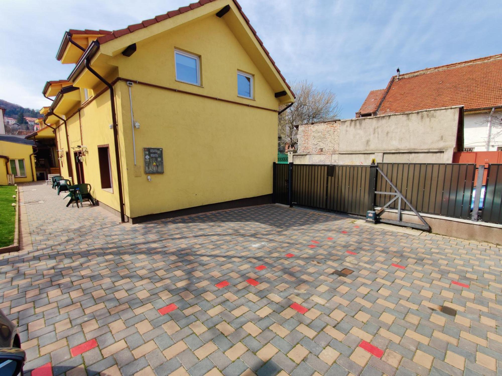 Apartamente De Inchiriat Lucky House Braşov Eksteriør billede